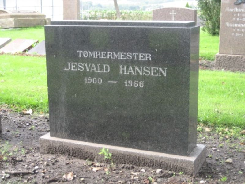 Jesvald Hansen.jpg
